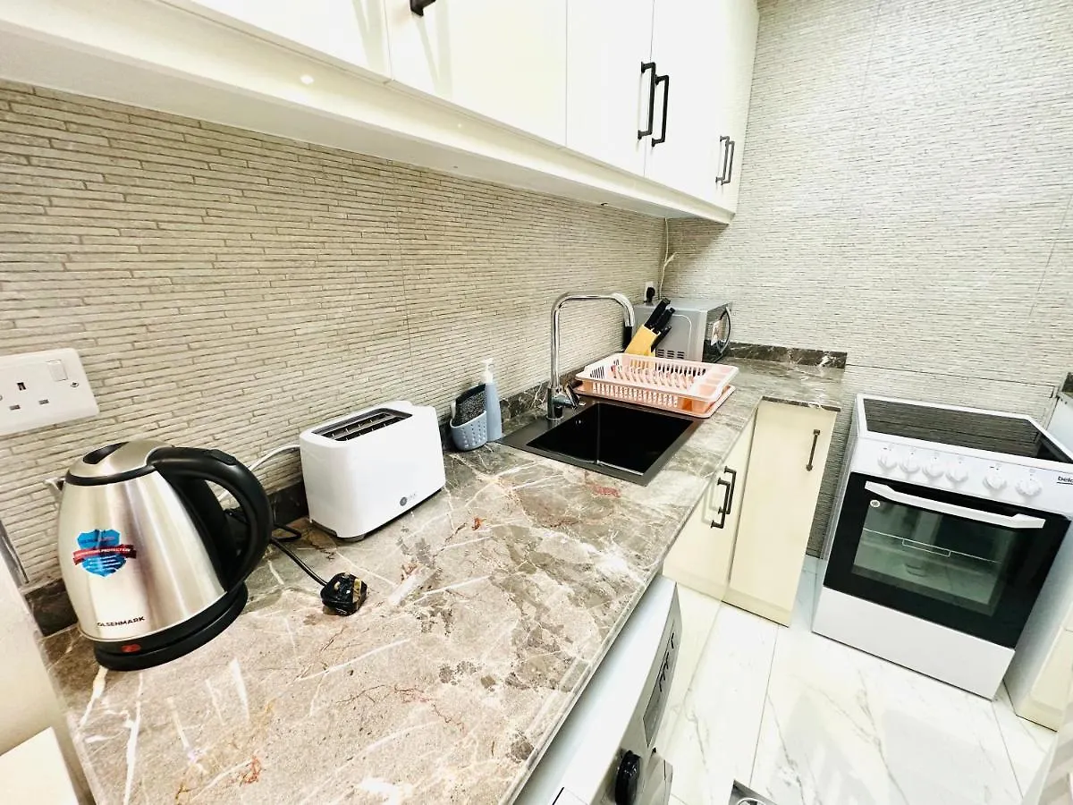 Diamond Plaza - 1Br Apartment In Dubai Marina